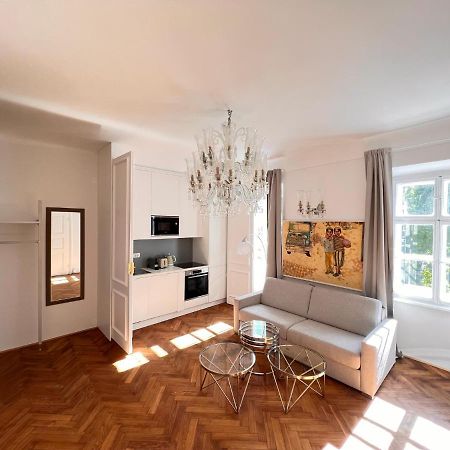 Ab Ljubljana - Breg Apartments ภายนอก รูปภาพ