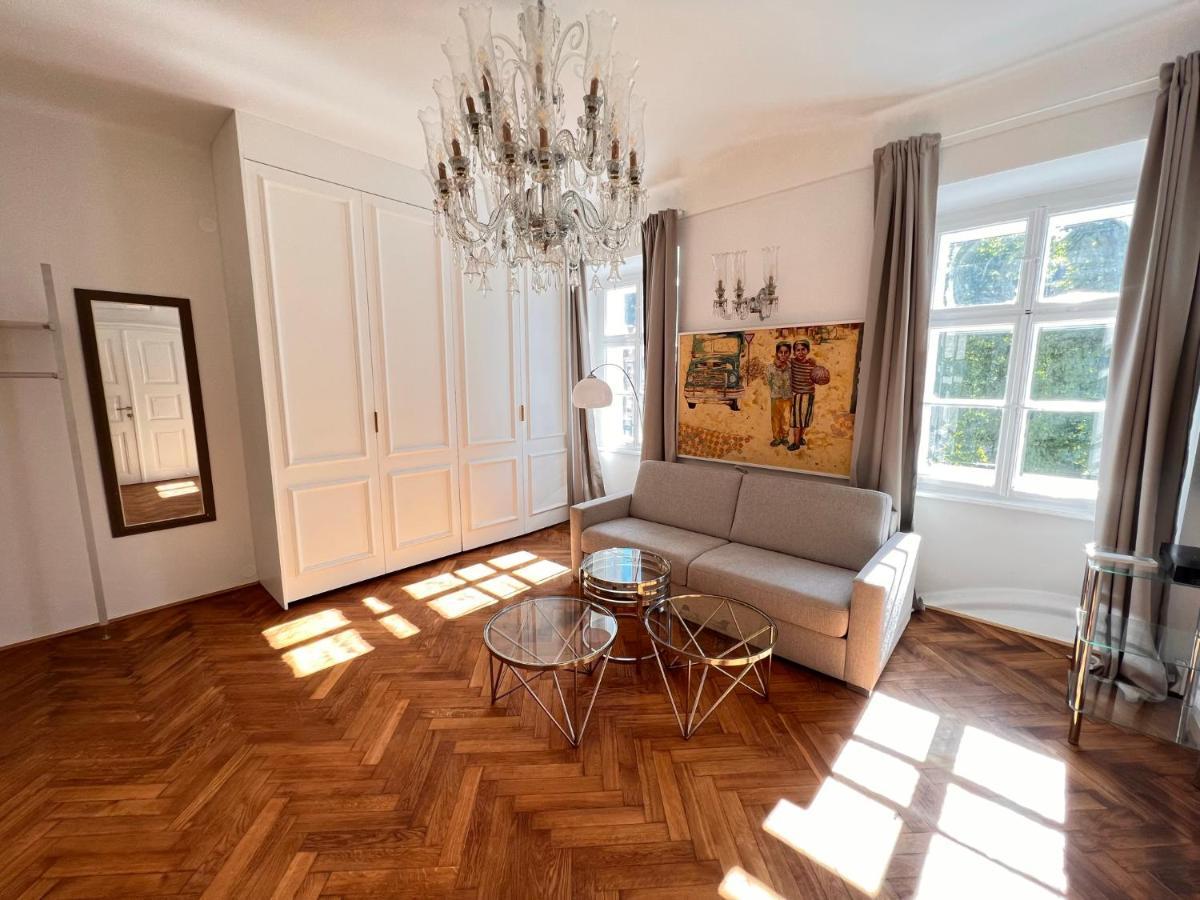 Ab Ljubljana - Breg Apartments ภายนอก รูปภาพ