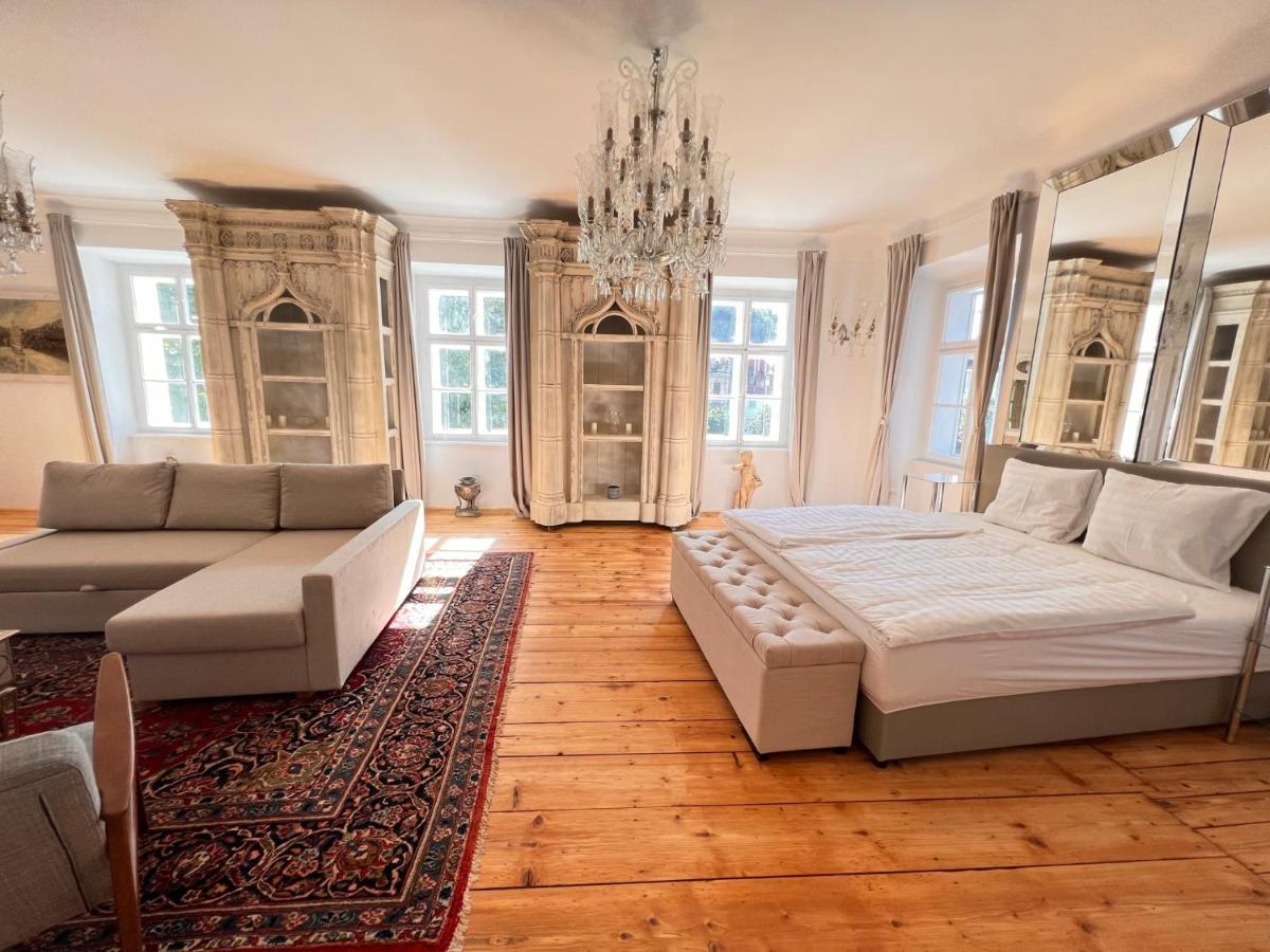 Ab Ljubljana - Breg Apartments ภายนอก รูปภาพ