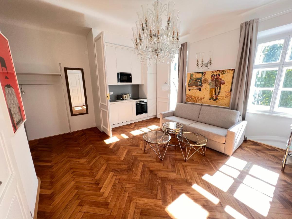 Ab Ljubljana - Breg Apartments ภายนอก รูปภาพ