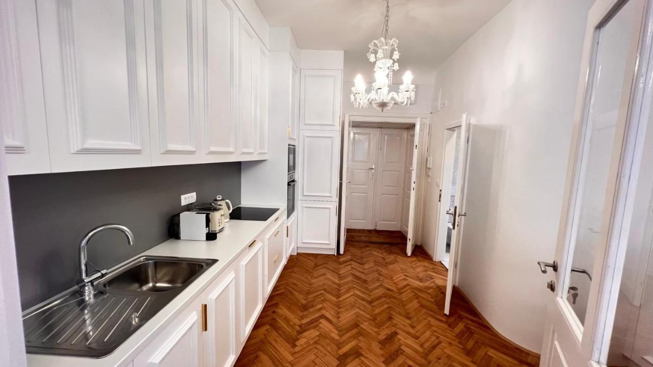 Ab Ljubljana - Breg Apartments ภายนอก รูปภาพ